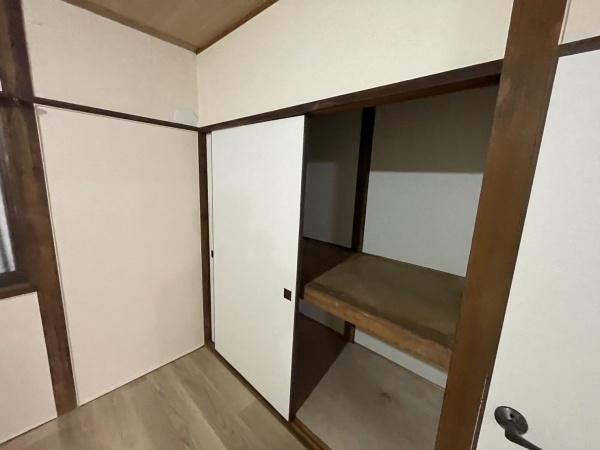 羽曳野市高鷲１０丁目の貸家