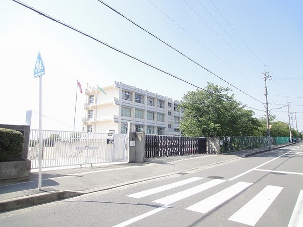 白石マンション(羽曳野市立埴生小学校)