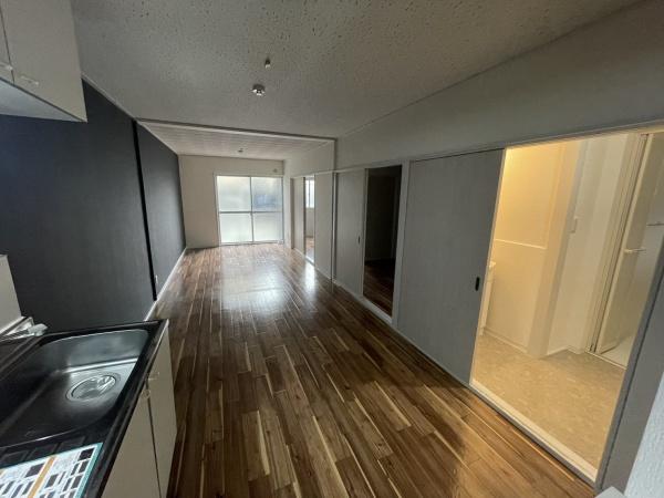 羽曳野市高鷲９丁目のマンション