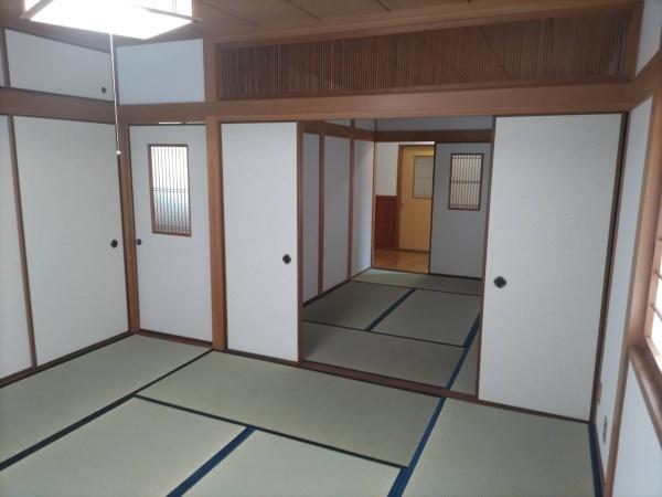 堺市堺区北三国ヶ丘町８丁の貸家