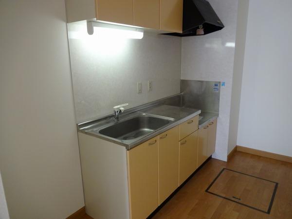 羽曳野市伊賀４丁目のハイツ