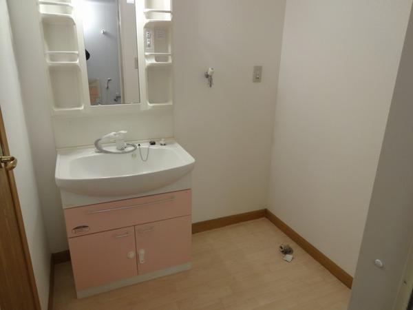 羽曳野市伊賀４丁目のハイツ