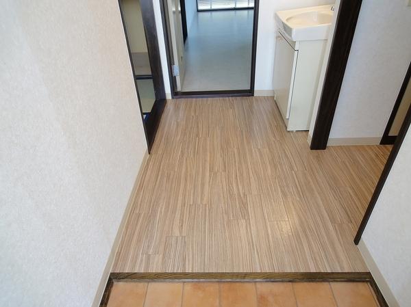 トモバヤシハイタウンB棟