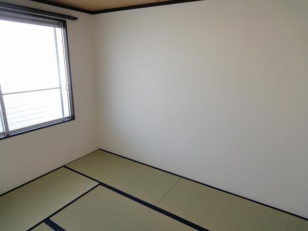 トモバヤシハイタウンB棟
