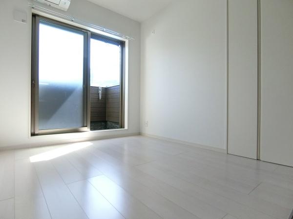 羽曳野市軽里３丁目のアパート