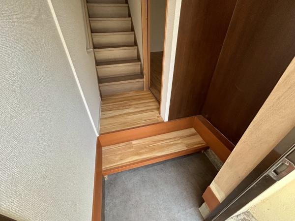 柏原市法善寺４丁目の貸家