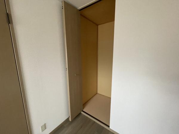 羽曳野市古市６丁目のハイツ