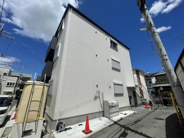 羽曳野市島泉９丁目のアパート