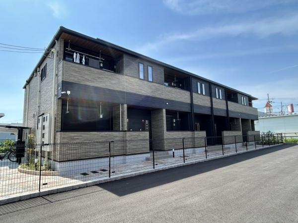 羽曳野市野々上３丁目のアパート