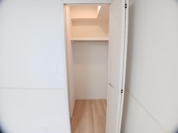 羽曳野市西浦４丁目のアパート