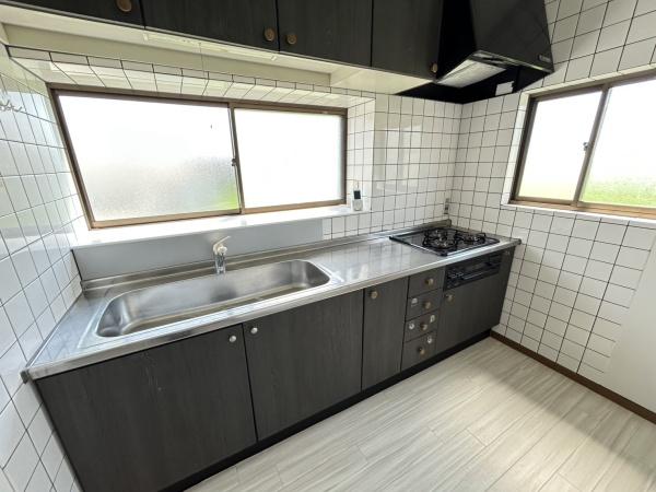藤井寺市川北２丁目の貸家