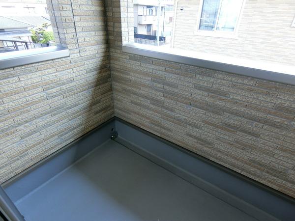 羽曳野市高鷲２丁目のハイツ