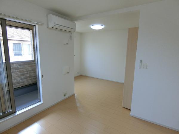 羽曳野市高鷲２丁目のハイツ