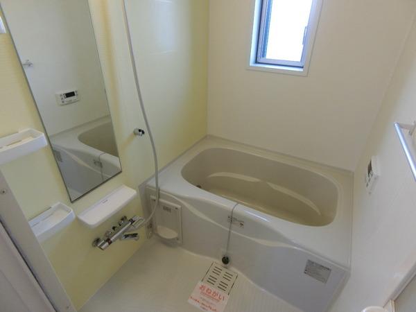 羽曳野市高鷲２丁目のハイツ