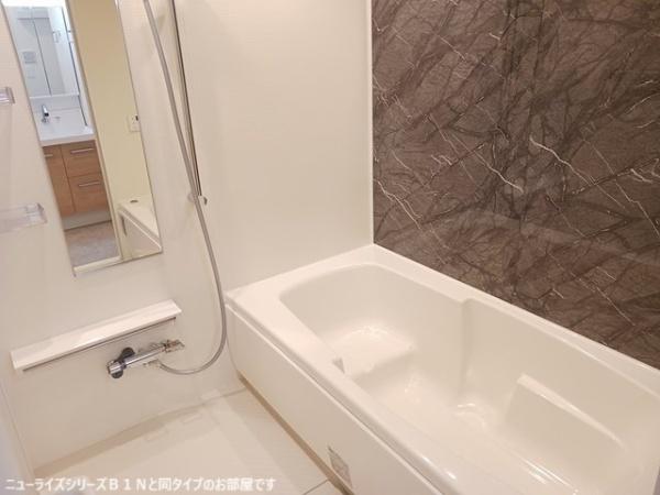 羽曳野市古市３丁目のアパート