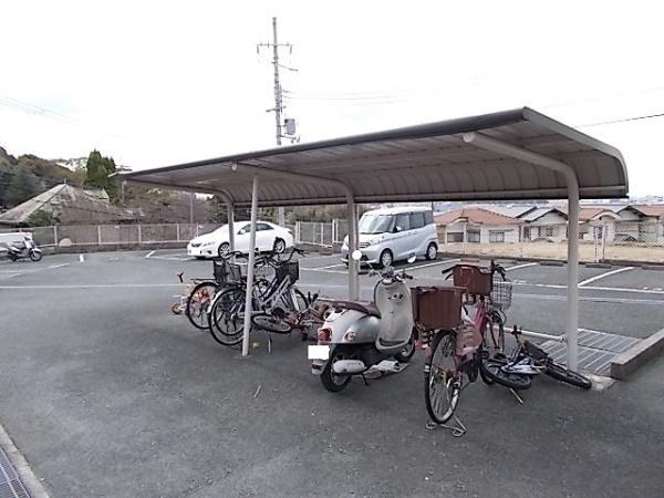 柏原市安堂町のハイツ