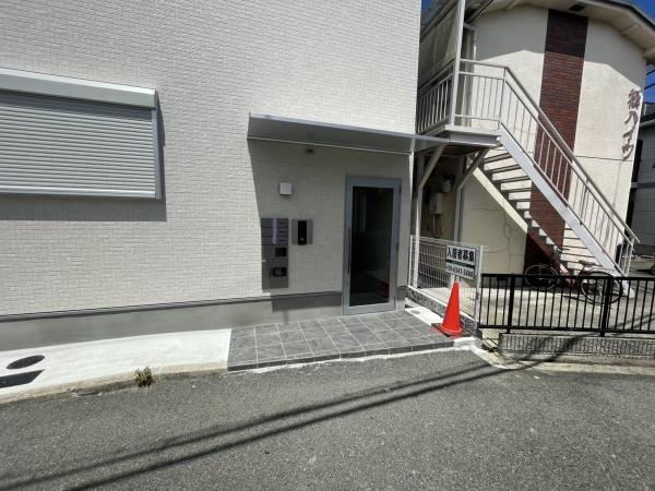 羽曳野市島泉９丁目のアパート