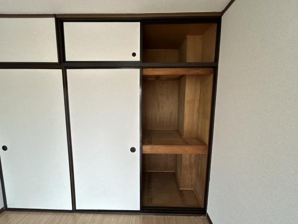羽曳野市高鷲９丁目のマンション