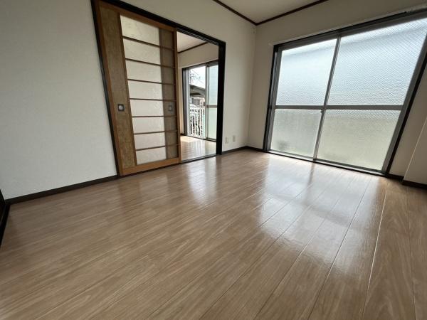 羽曳野市高鷲９丁目のマンション