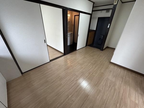 羽曳野市高鷲９丁目のマンション