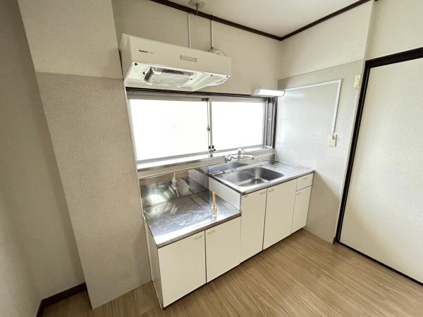 羽曳野市高鷲９丁目のマンション
