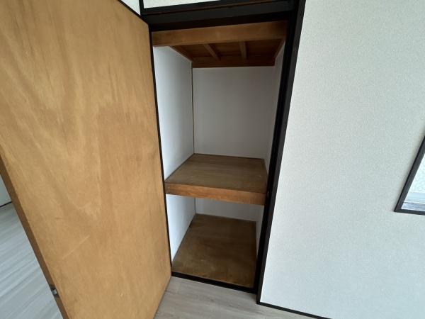羽曳野市高鷲９丁目のマンション
