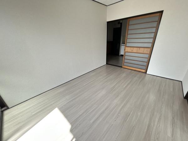 羽曳野市高鷲９丁目のマンション
