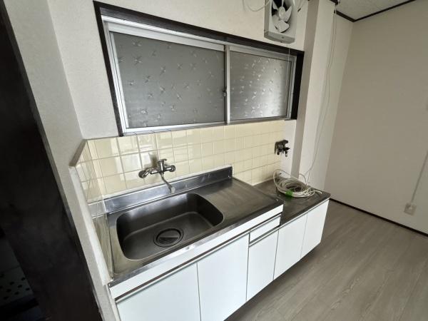 羽曳野市高鷲９丁目のマンション