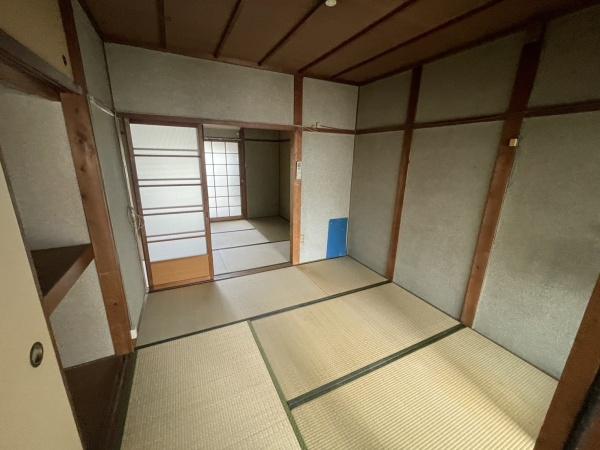 東大阪市西岩田３丁目のアパート