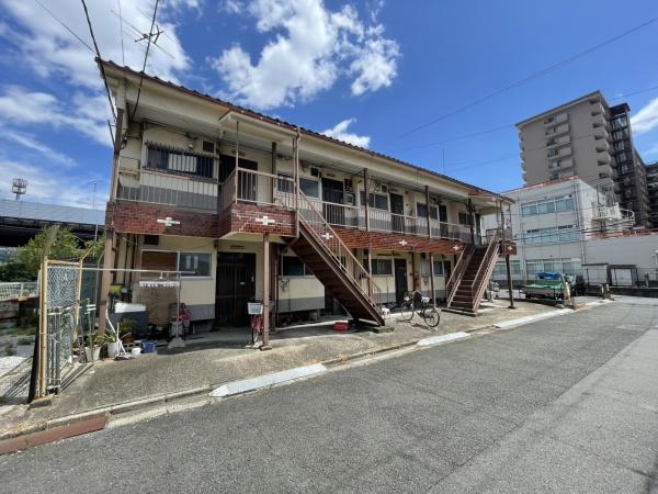 東大阪市西岩田3丁目のアパート