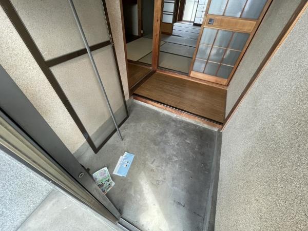 東大阪市西岩田３丁目のアパート