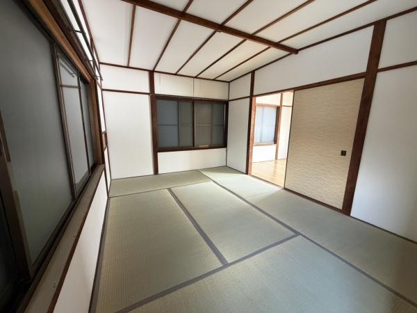 高安町北5丁目テラスハウス