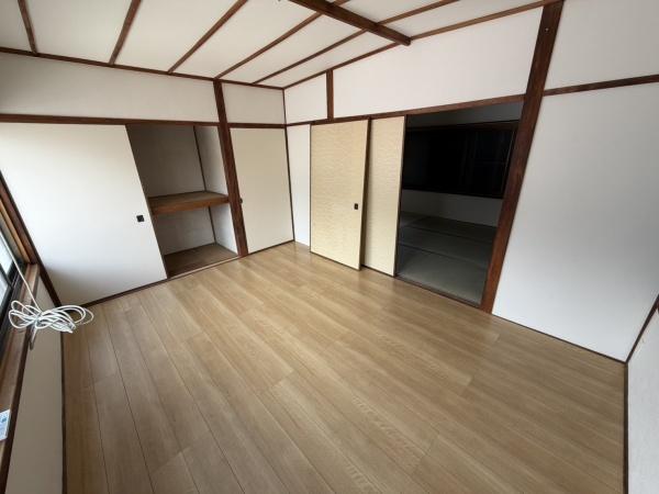高安町北5丁目テラスハウス