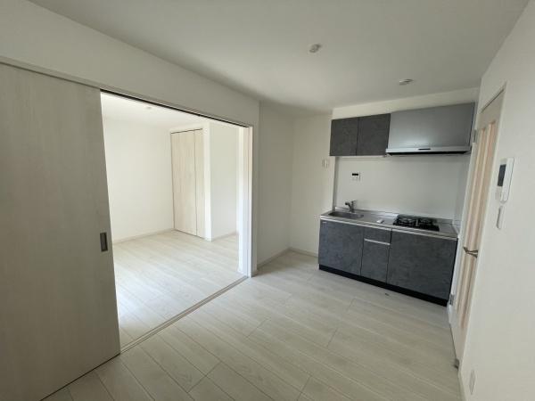 松原市東新町４丁目のアパート
