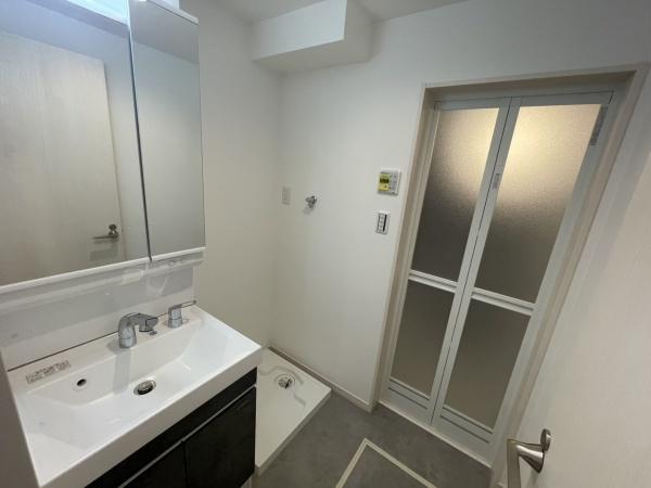 松原市東新町４丁目のアパート