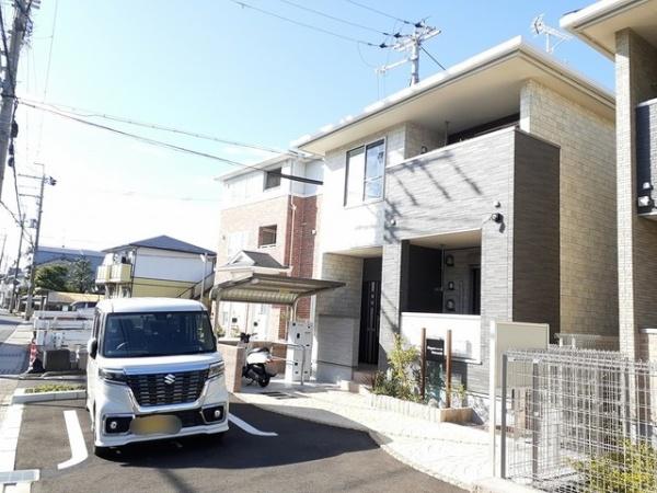 羽曳野市高鷲７丁目のハイツ