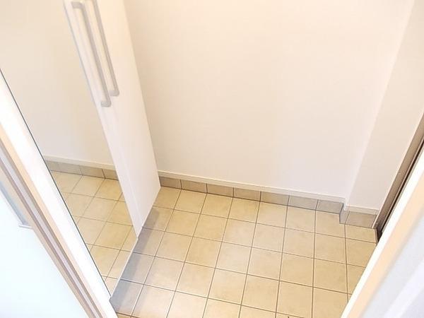 松原市南新町１丁目のハイツ