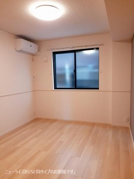 羽曳野市西浦４丁目のアパート