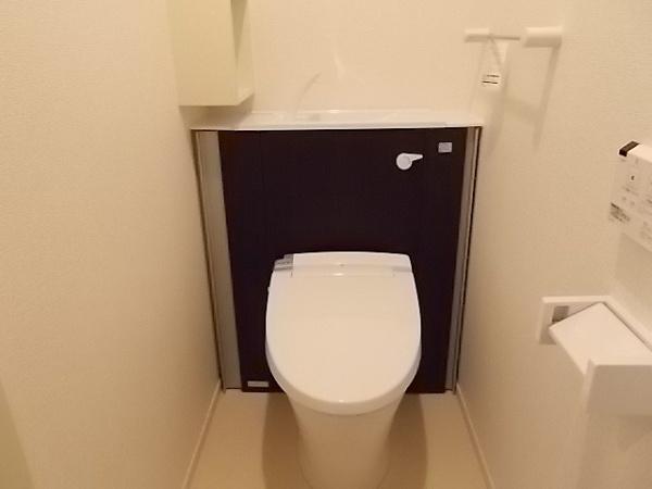 羽曳野市誉田３丁目のハイツ