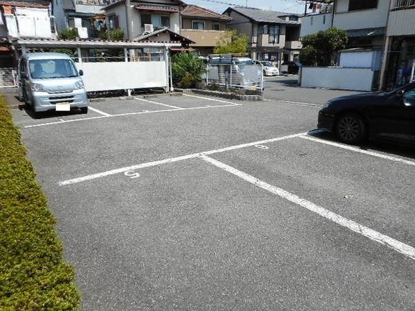 柏原市旭ケ丘３丁目のハイツ