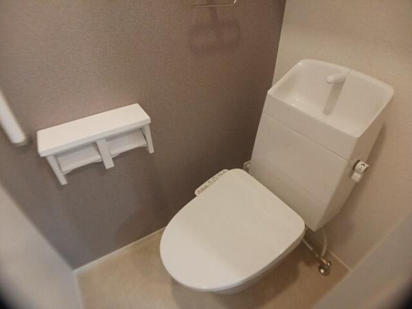 羽曳野市河原城のアパート