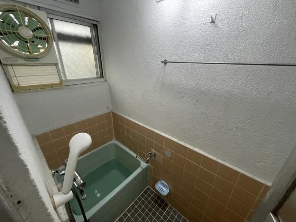 東大阪市中新開２丁目のアパート