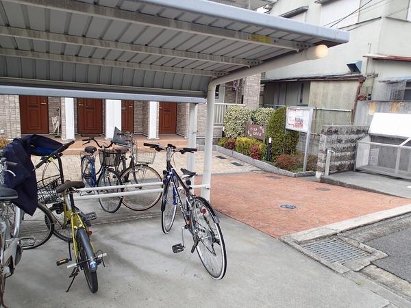 羽曳野市東阪田のハイツ