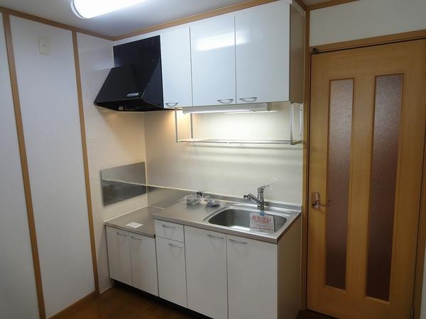 八尾市太田新町3丁目のハイツ(キッチン)