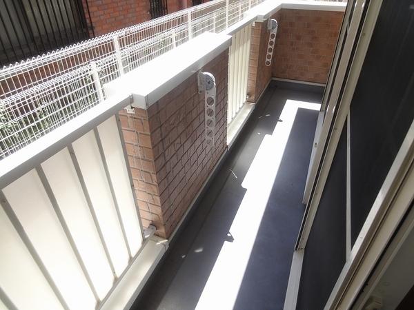 八尾市太田新町3丁目のハイツ(バルコニー)