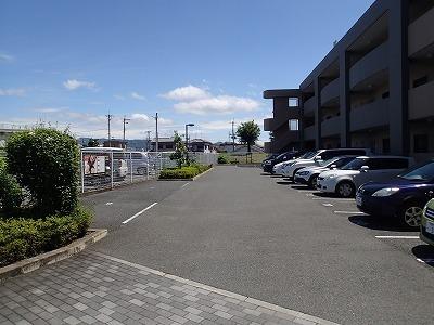 羽曳野市野々上１丁目のマンション