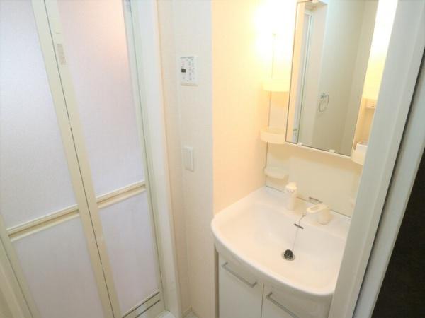 柏原市本郷４丁目のハイツ