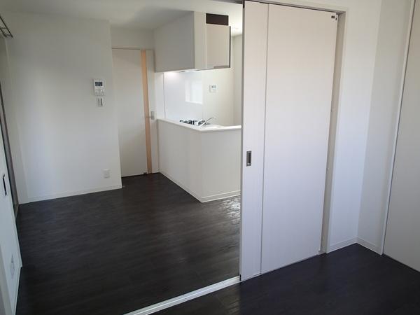 ステラウッド軽里