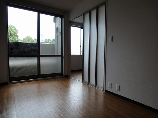 羽曳野市南恵我之荘２丁目のハイツ