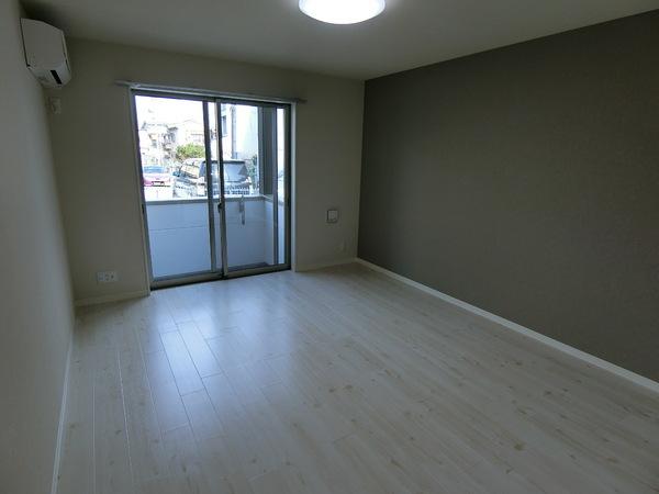 ステラウッド野中III